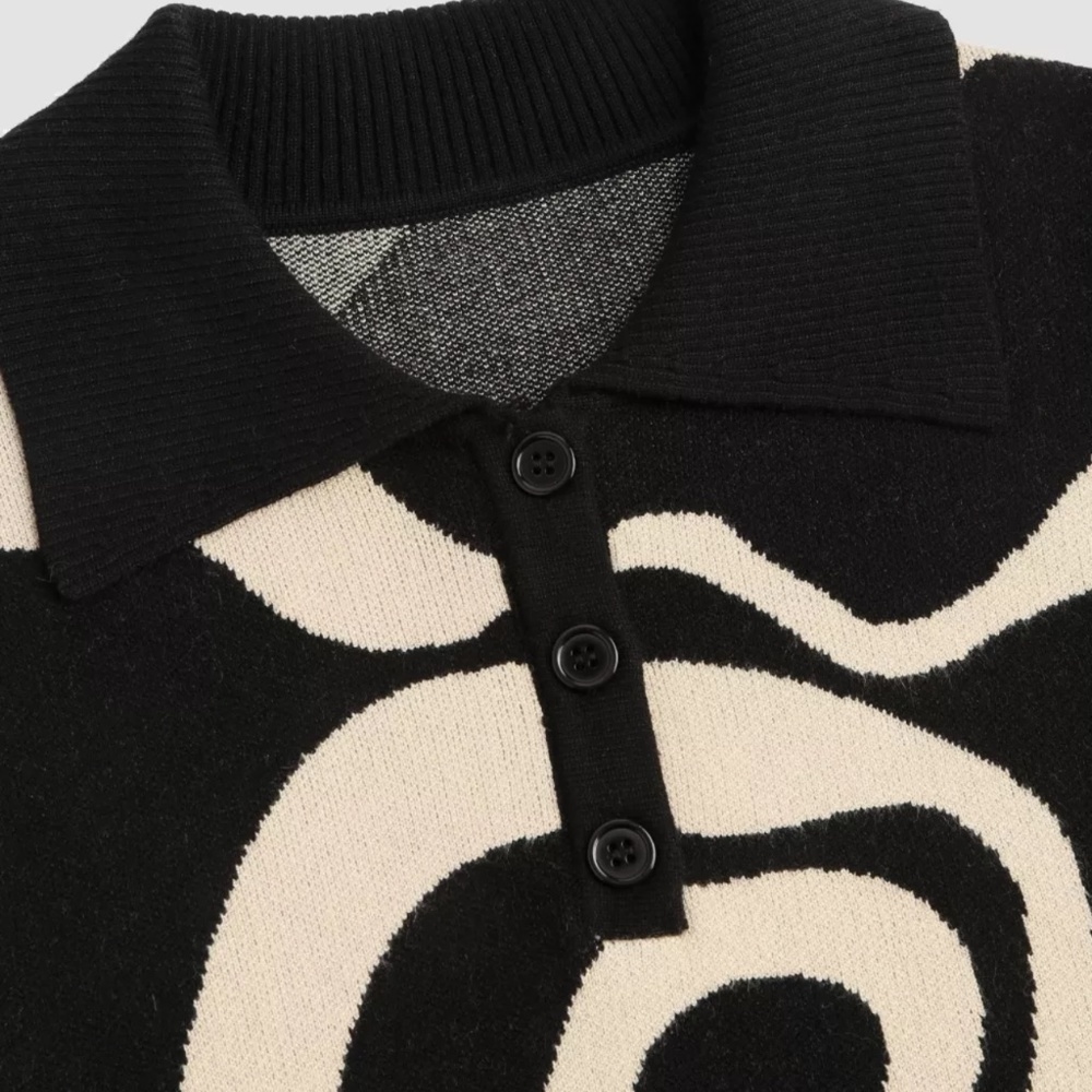 Psychedelic pullover sweater. - Picture 2 of 5